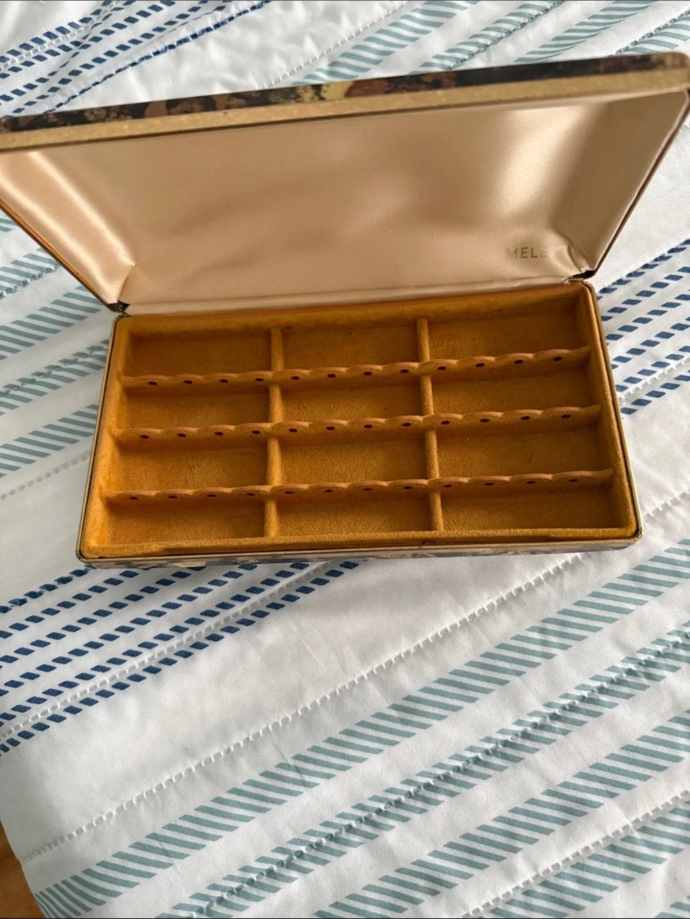 Vintage Velvet Earring Organizer Case - Gold Interior